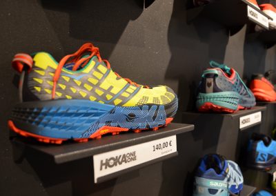 Shop_innen-Hoka